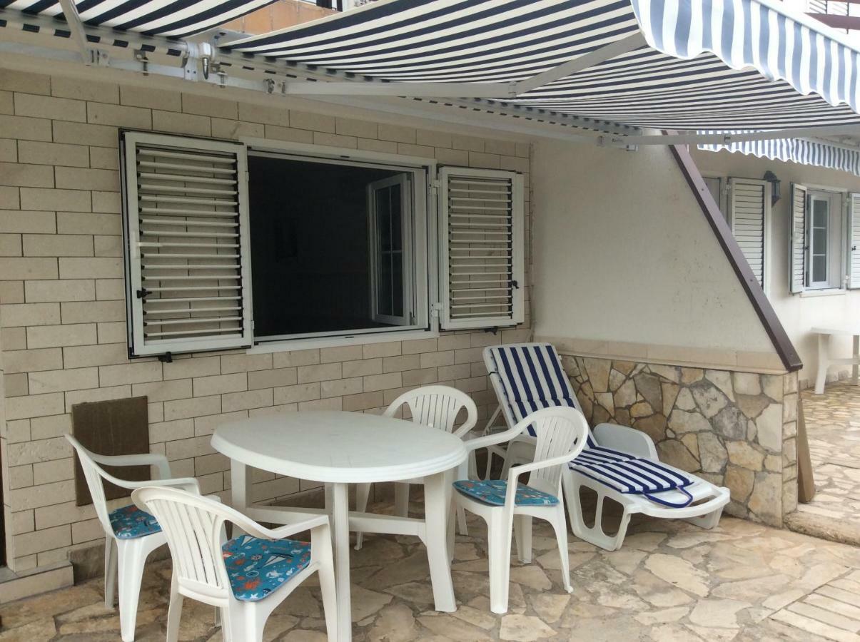 Island Of Pag Holiday Apartments Exterior photo